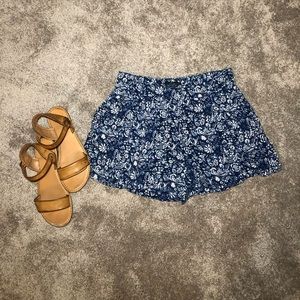 Flowy shorts